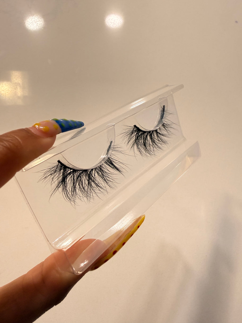 LOLA | 18mm Strip Lash